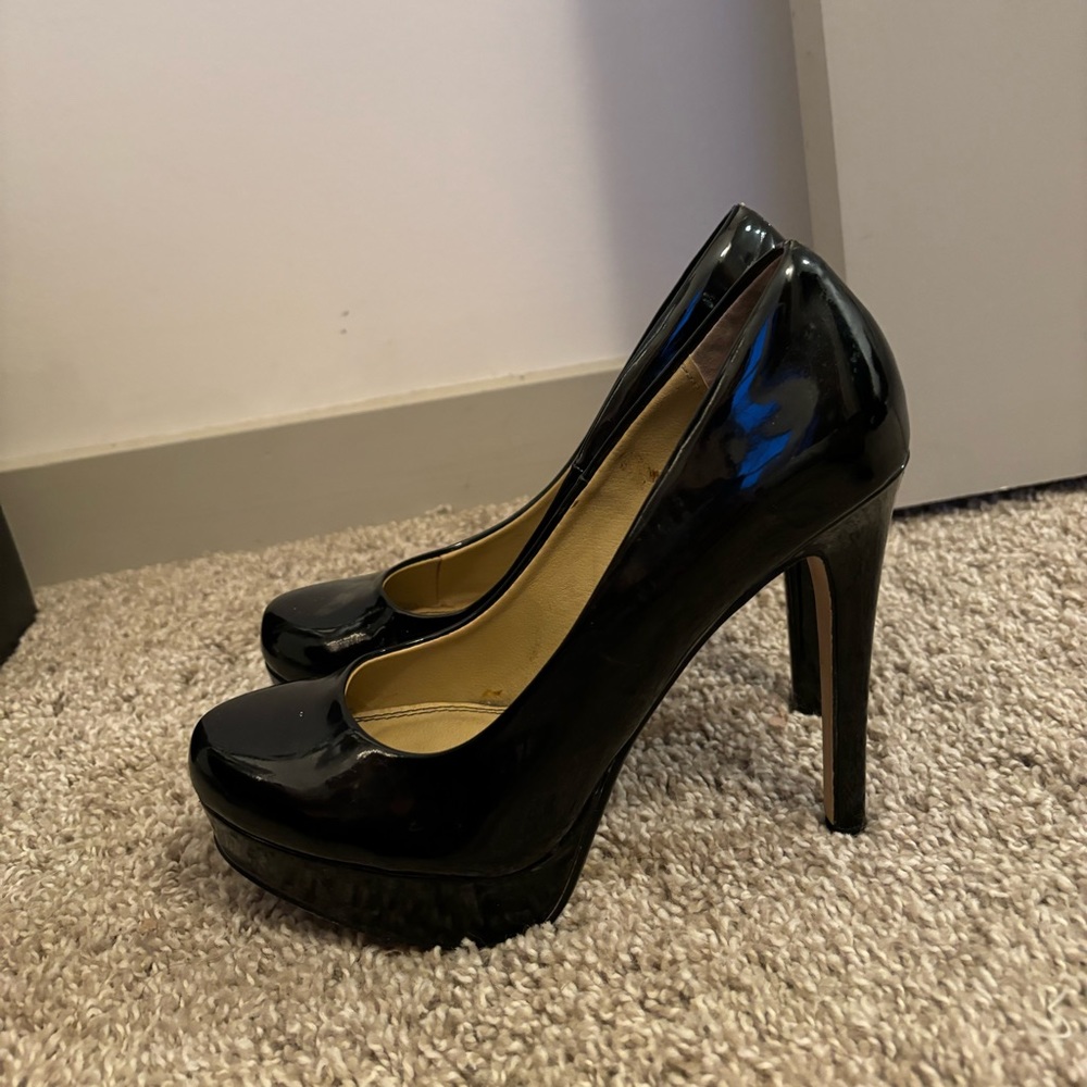 Black Chinese Laundry Pumps
